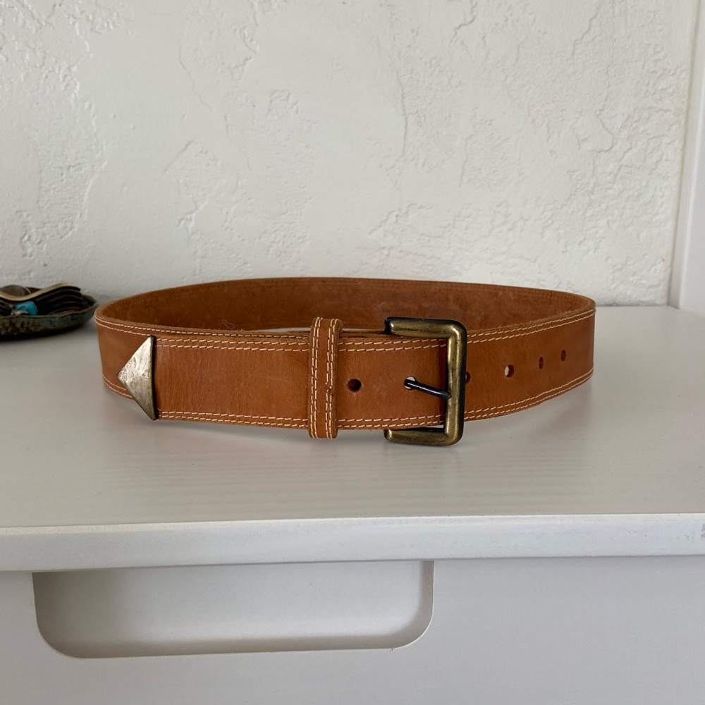 Vintage western tan brown leather belt